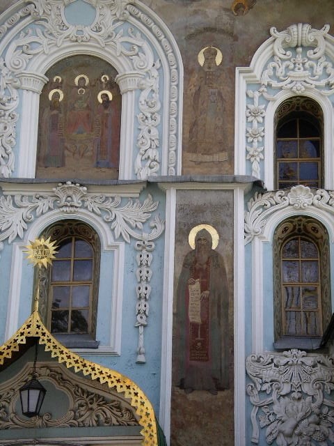 Close-up of the Pecherskaya Lavra entrance. Close-up of the Pecherskaya Lavra entrance.